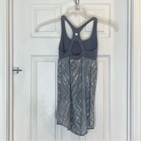 Lululemon Venus Tank Top With Shelf Bra Fossil Gray White Size 4. - Picture 5 of 8